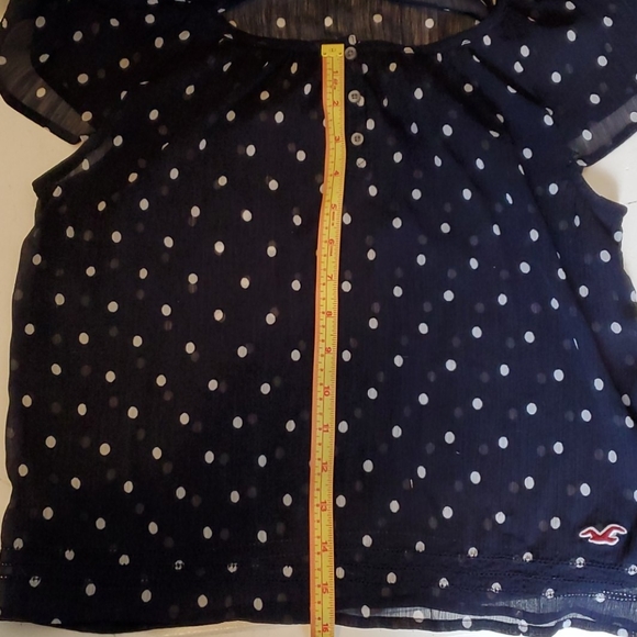 đź’™Hollister Polka-dot Blouse - Picture 7 of 14